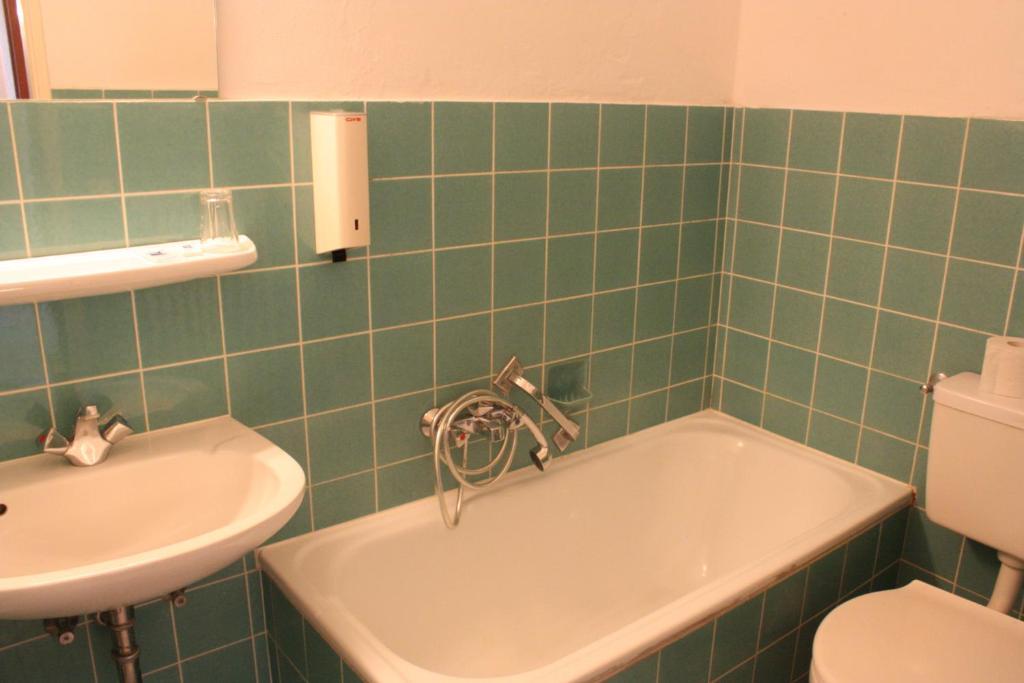 ホテル ディプロマット フランクフルト 部屋 写真